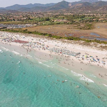 Готель Zeta Club San Teodoro Le Rose Екстер'єр фото