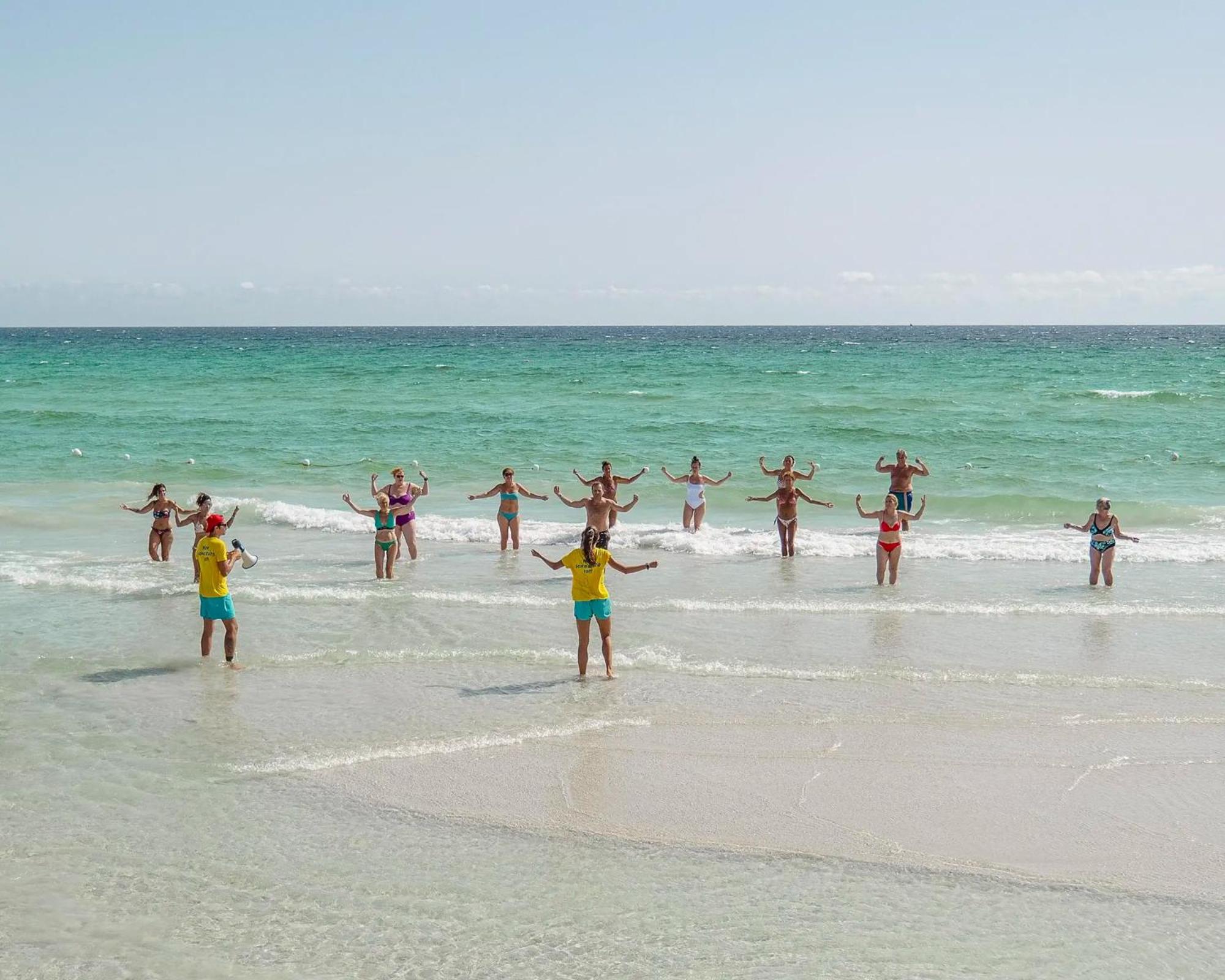Готель Zeta Club San Teodoro Le Rose Екстер'єр фото